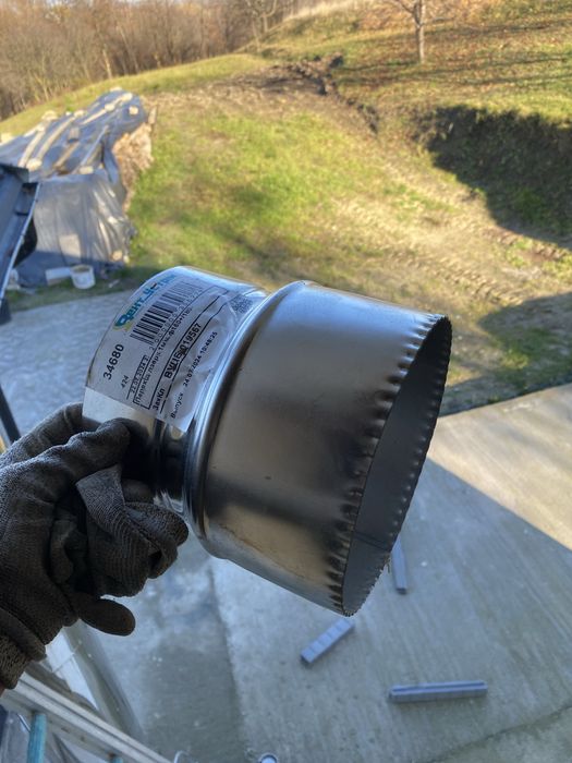 Vand o reductie noua de horn 160/180 grosime 1mm