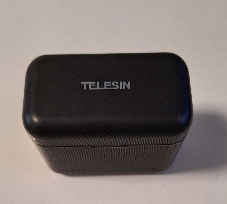 Оригинална батерия и зарядно за Insta 360 x4