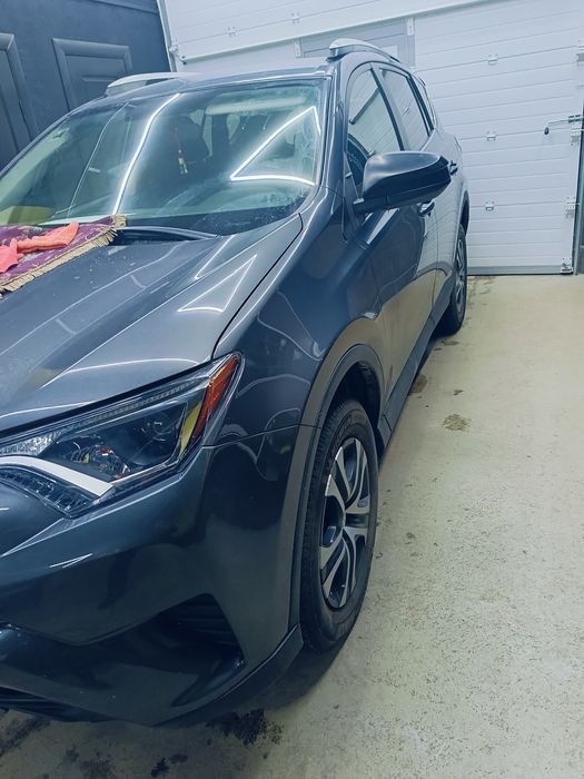 Тойота Раф4 продам.