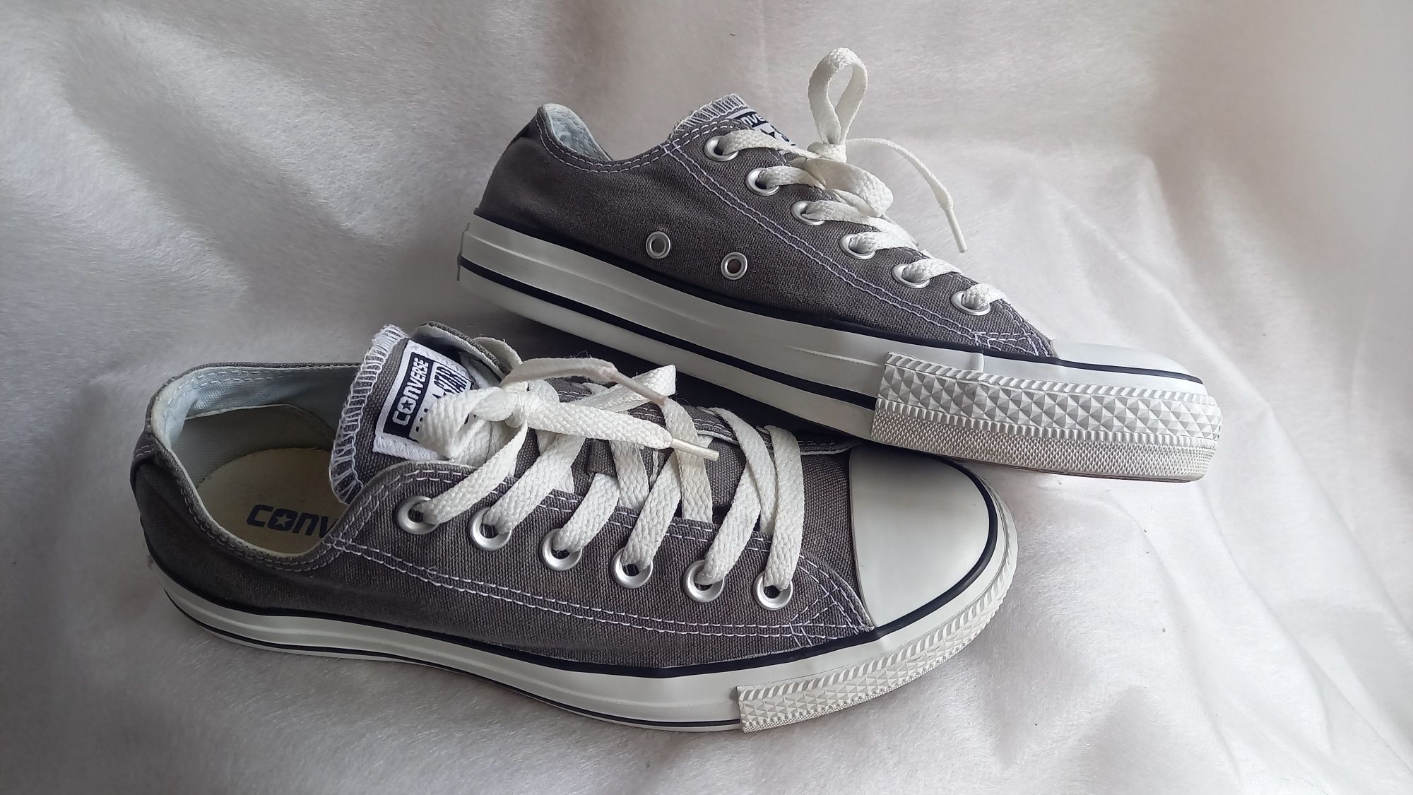 Tenisi Converse nr.38 originali stare de nou