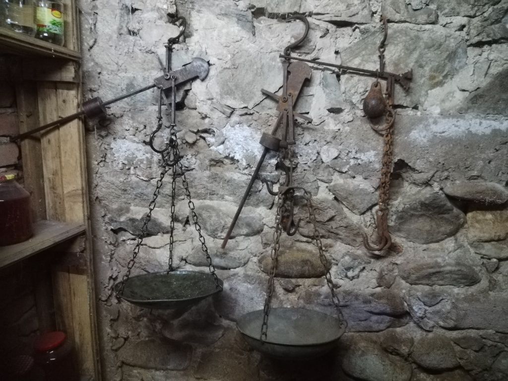 Стари везни, паланзи