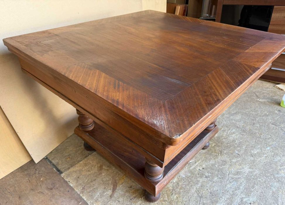 Masa Vintage din Lemn Masiv cu influente ArtDeco; Masa Extensibila