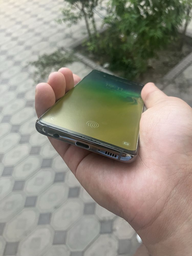Samsung S10 128 8 yangidek
