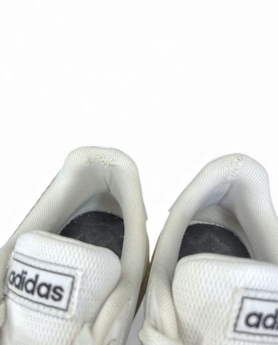 Adidas оригинални дамски маратонки , 38 номер