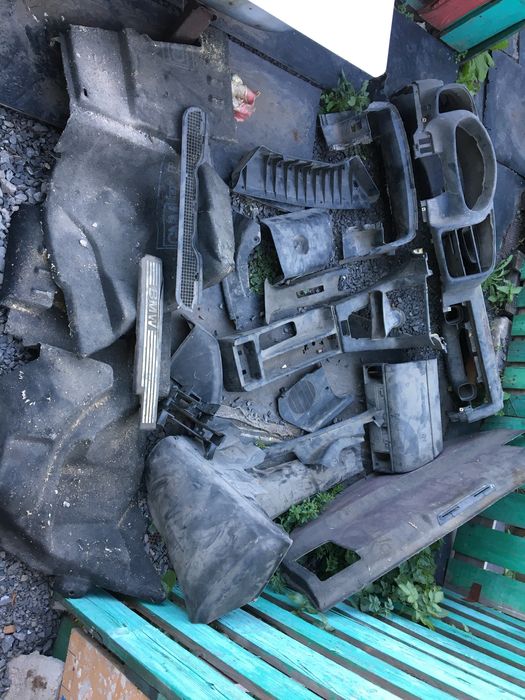 Продам запчасти на e36