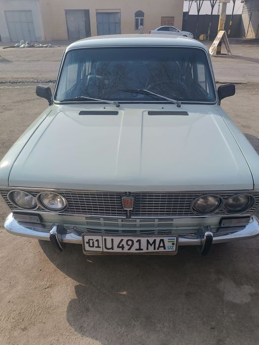 Автомобиль ваз 2103