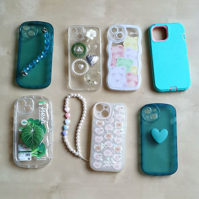 Pachet 7 carcase Iphone 14 - in stare foarte buna