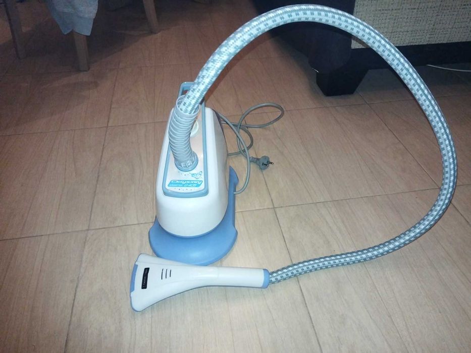 Уред за гладене с пара KROMAX