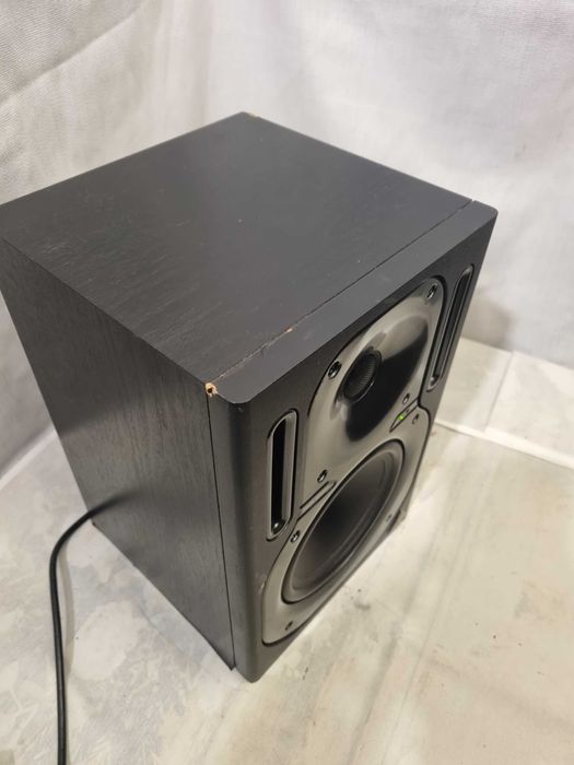 Behringer truth B2030A monitoare studio