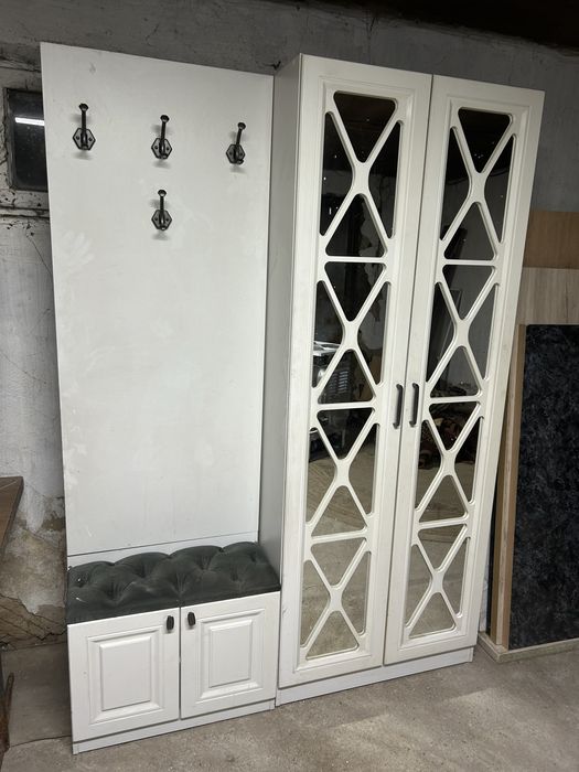 Шкаф для прихожей