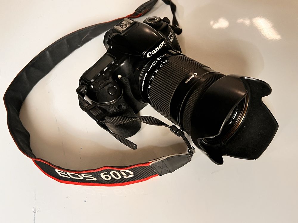 Canon D60 fotoaparat arzon narxda sorialdi srochna
