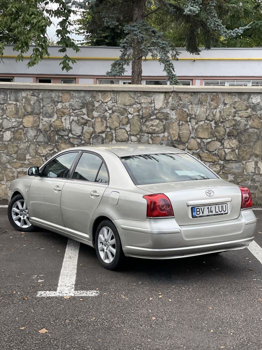 Toyota Avensis T25 1.8VVTi 129 cai 2004