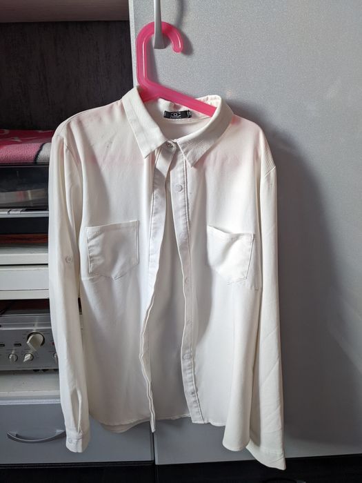 Рубашки белые в отличном состоянии
