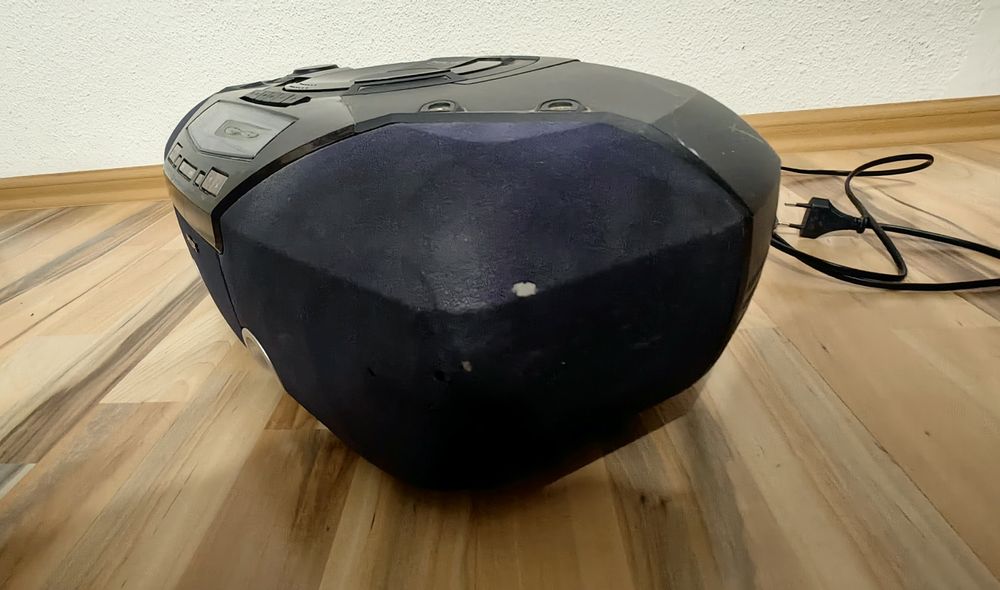 Radio casetofon boombox cu CD Philips AZ 2030 player portabil