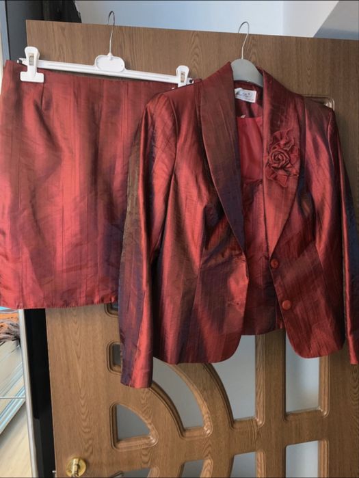 Vand costum in 3 piese