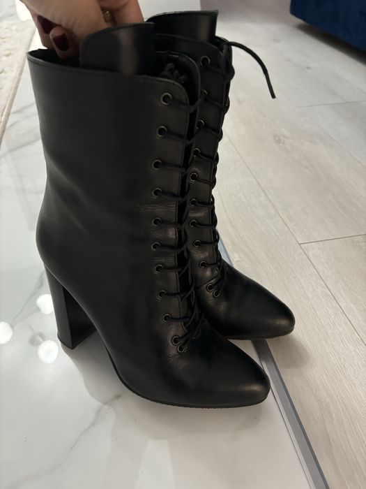 Cizme din piele cu toc de 10 cm