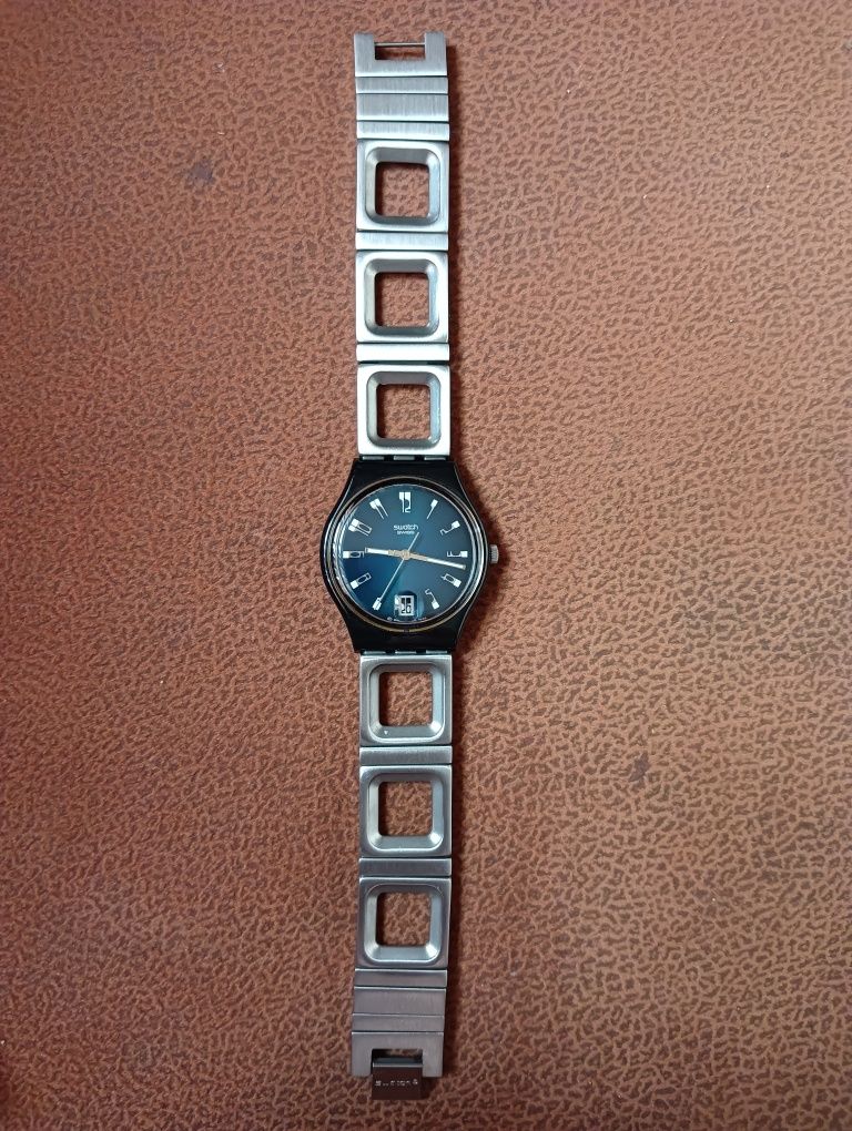 Часовник  Swatch