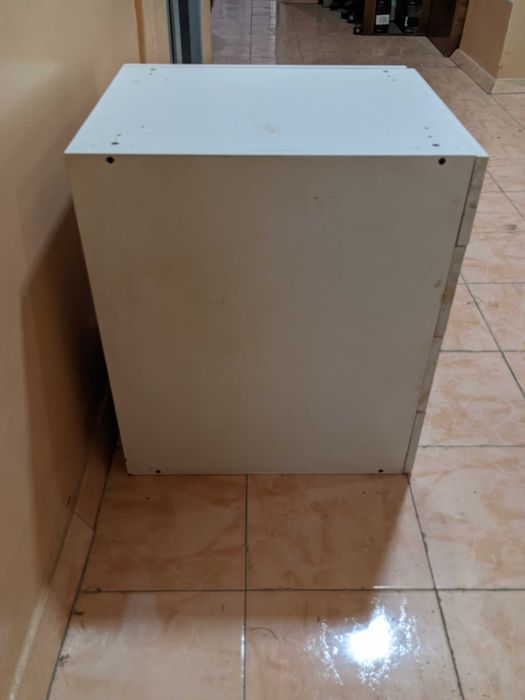 Шкаф. Тумба. С выдвижными полками. Shkaf, tumba.