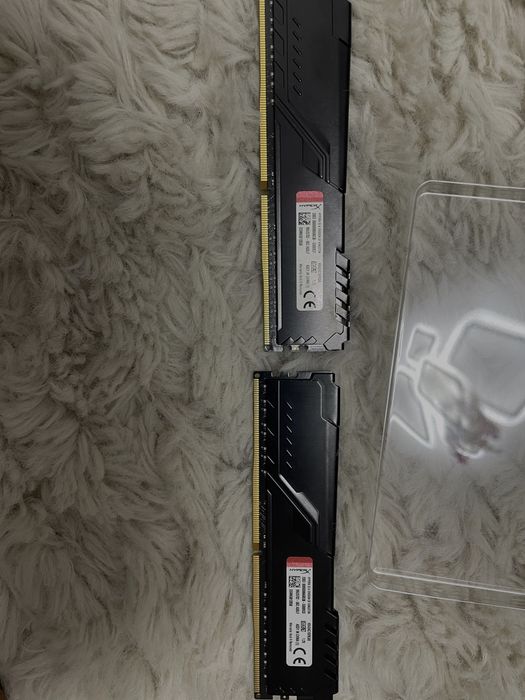 Vand 16 gb de rami hyperX fury ddr4 2600mhz