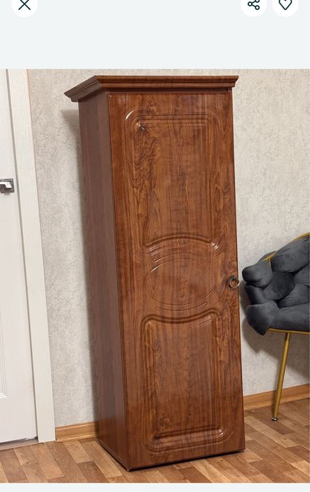 Шкаф продам полки есть