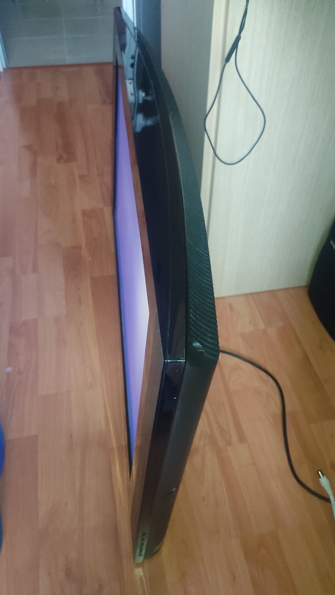 32" SAMSUNG LE32S62BX/XEH TV - работещ, с лек проблем.