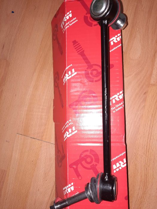 Bieleta suspensie antiruliu fata stanga E70(X5)
