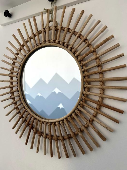 Огледало с рамка от ратан