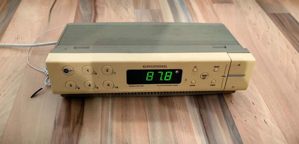 Radio bucătărie Grundig Sonoclock 690 retro vintage colecție anii 90