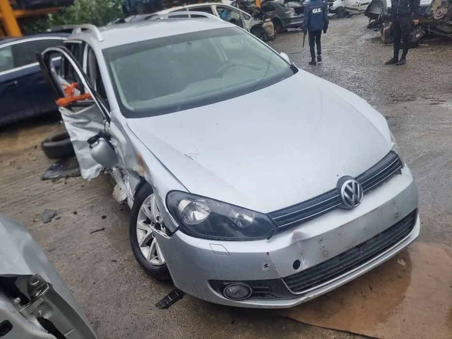 Dezmembrez VW Golf 6, an 2010, motor 1.6 tdi CAYC, 105cp, cutie de viteze automata cod LQN