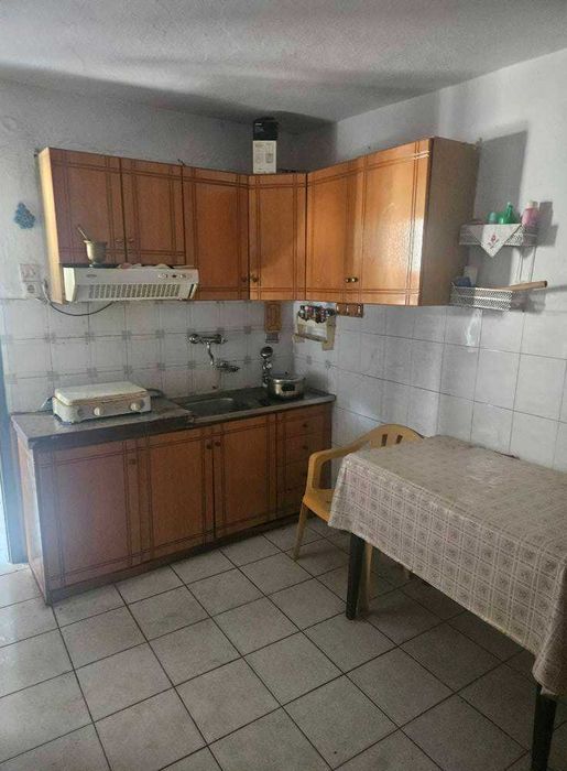 Двуетажна къща в Дрависко