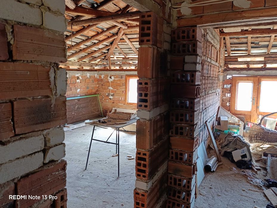 Продавам 5-етажна къща в село Кутела, обл. Смолян