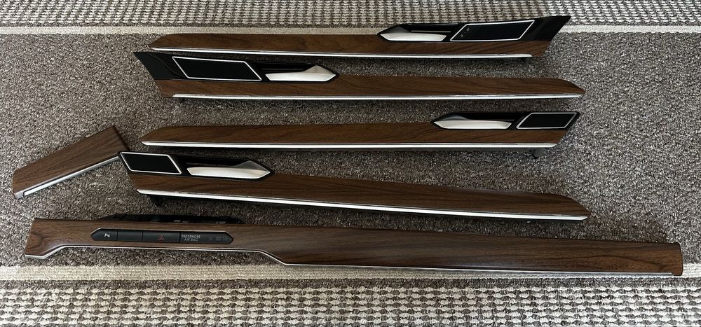 Trimuri Passat B8 cu iluminare