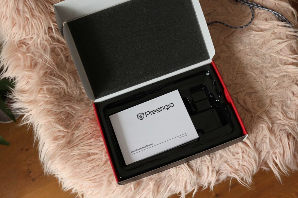 Prestigio MultiReader PER5474BC четец