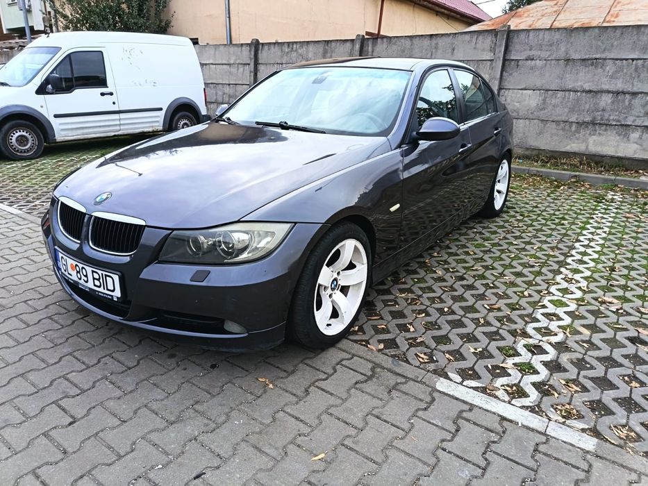 Bmw E90 2.0d 2008 xenon recaro navi PREȚ MIC!!!
