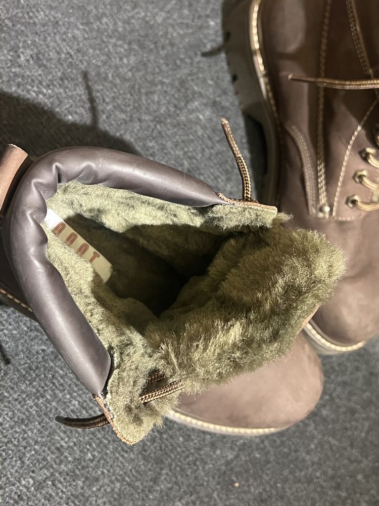 Vând bocanci insulated M 44