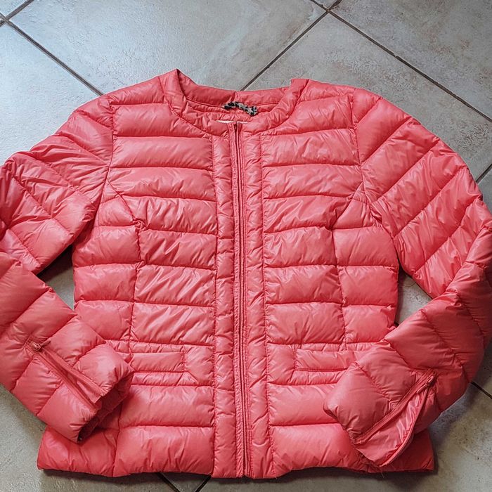 Дамско яке с еко пух