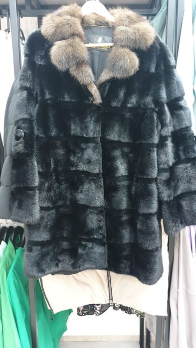 Норковая шуба б/у(размер 48-50)