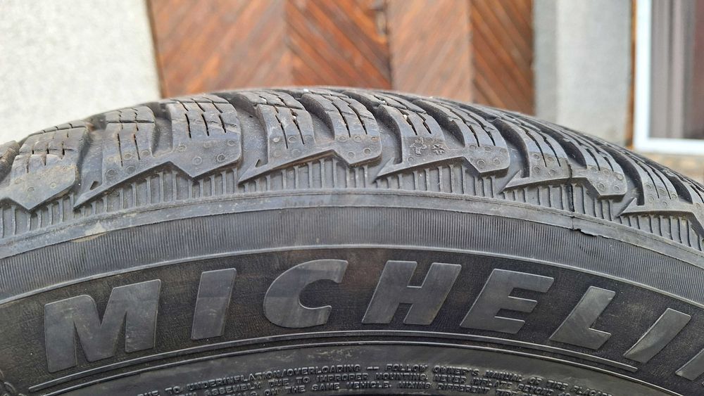 4 бр. зимни гуми MICHELIN Pilot Alpin 5- 225/55/18