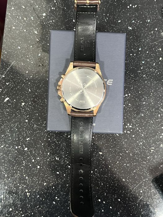 Часовник Casio Edifice EFV-530G-25VVEF