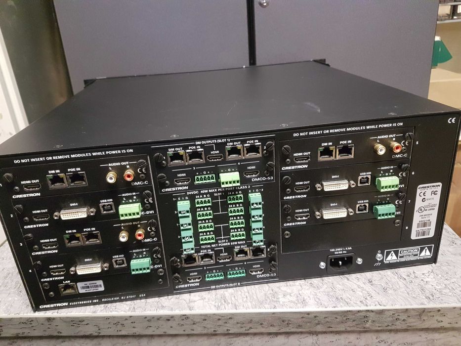 Comutator digital media Crestron DM-MD8x8