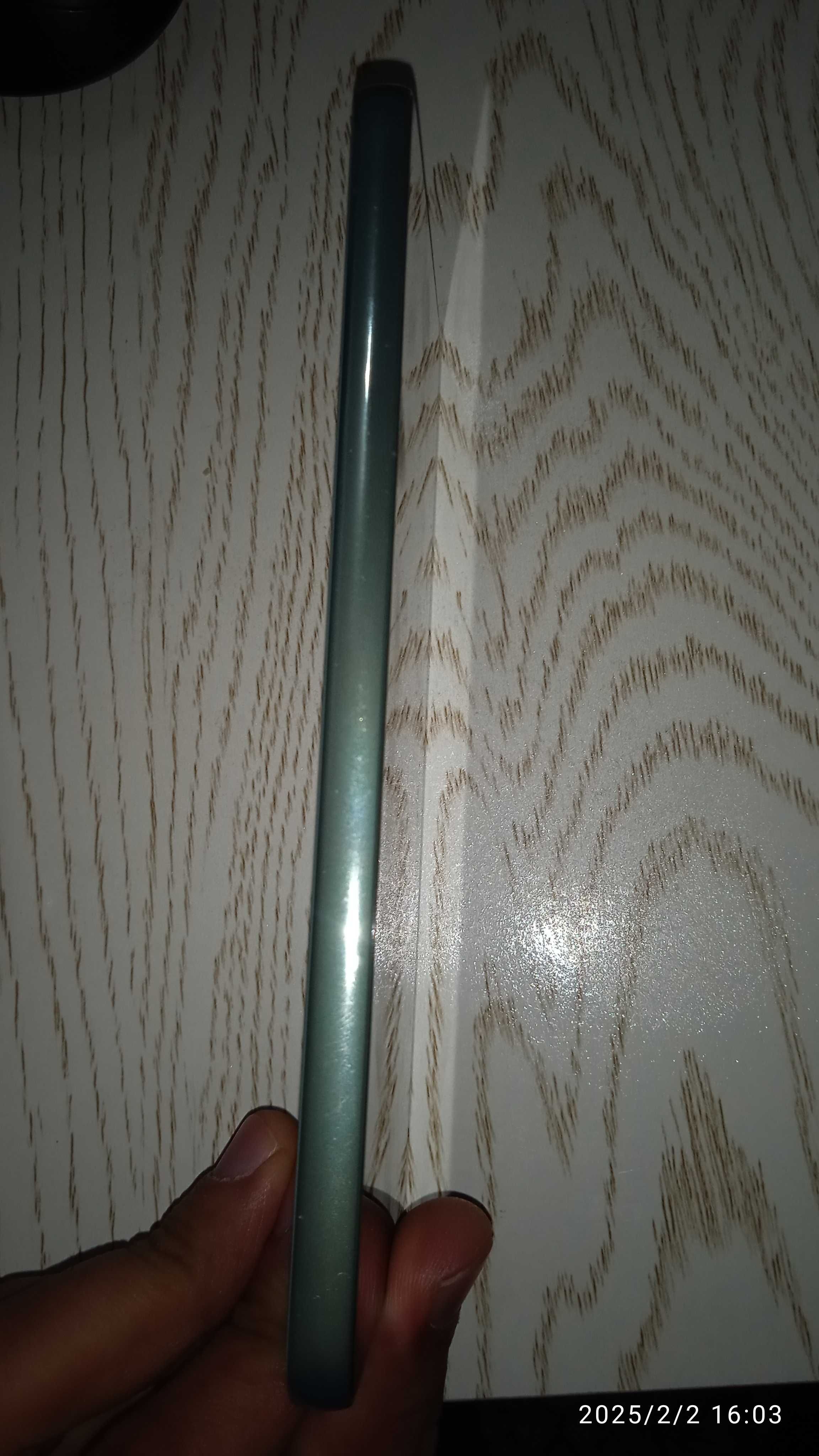 Samsung A73 5G 128Gb /6 Gb Karobka ,doc. bor.Aybi yo'q .Usta ko'rmagan