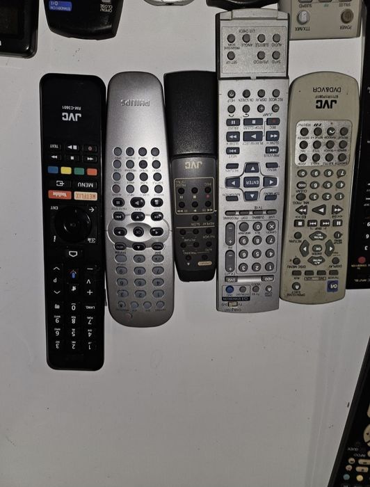 Telecomenzi tv, video, audio in stare f buna de functionare