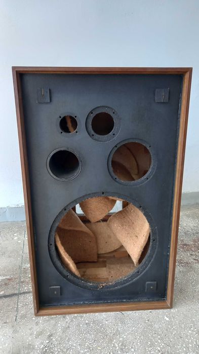 Boxe Cutii (incinte) Akai - SW-156