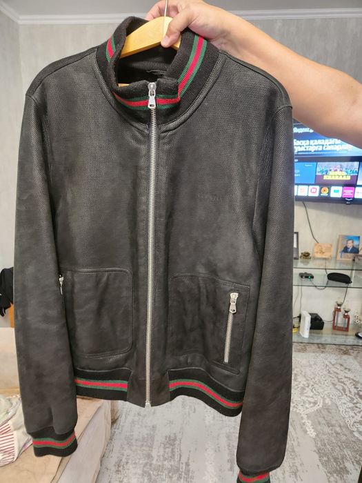 Продам дубленку облегченную мужскую