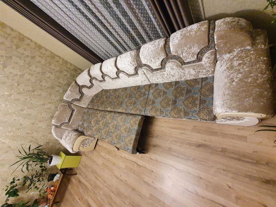 Продам диван 4 метра