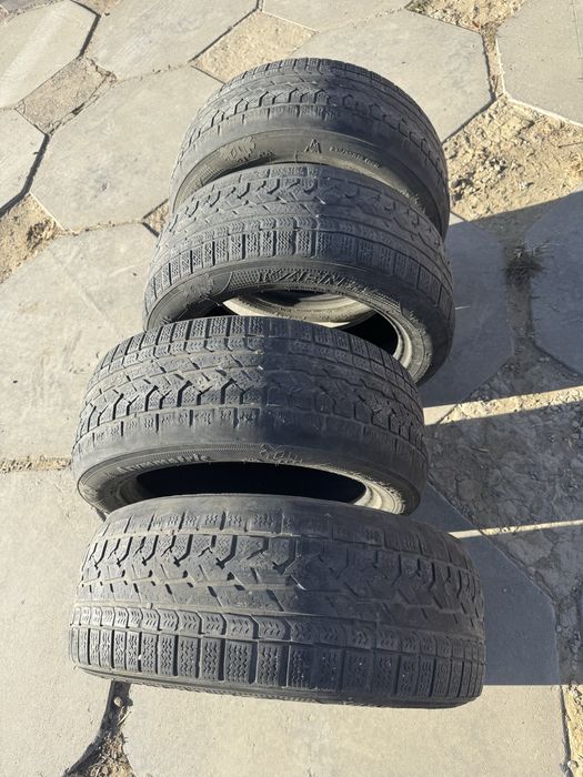 Зимняя шина (липучка) Kumho 235/55 r18