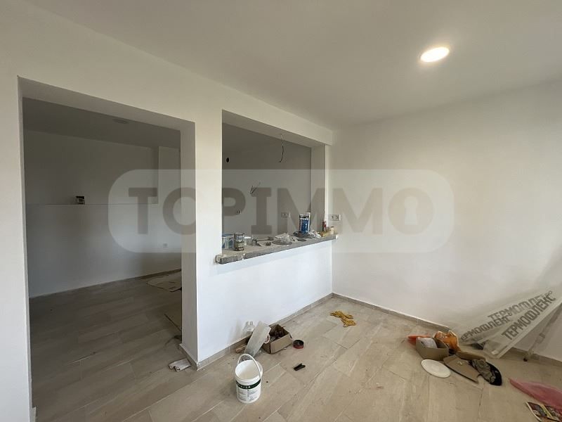 Продава се Къща в с. Осмар, Област Шумен - 226 кв.м за 554 €/кв.м - Снимка #9