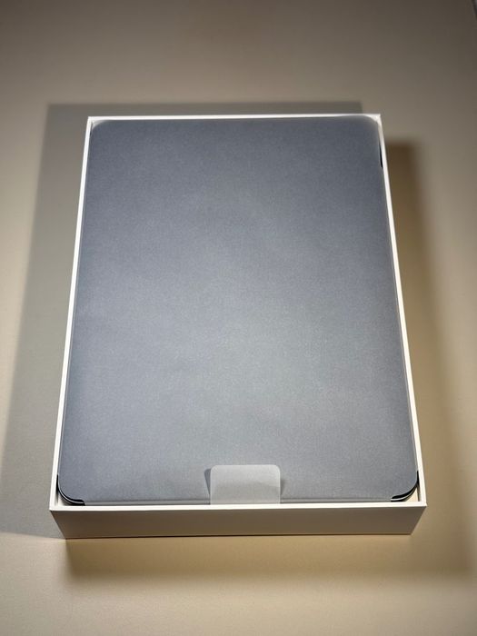 iPad Air (Generația 5) M1 - 64GB Wi-Fi - Garanție până în 2026