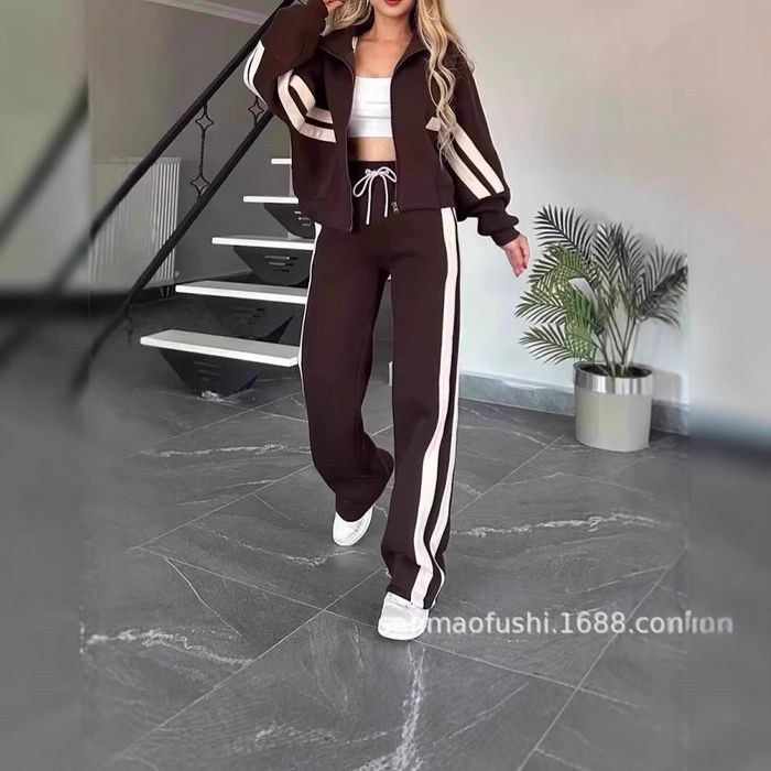 Продам костюм тёплый,спортивный