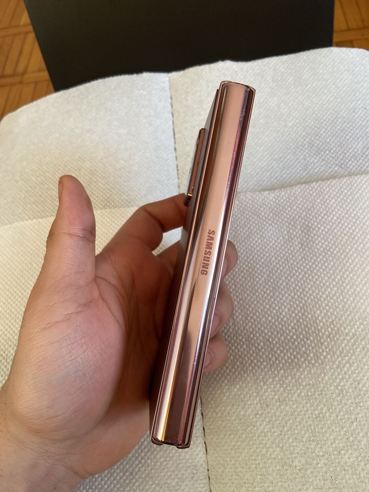 Samsung Galaxy Z Fold 2 Pink
